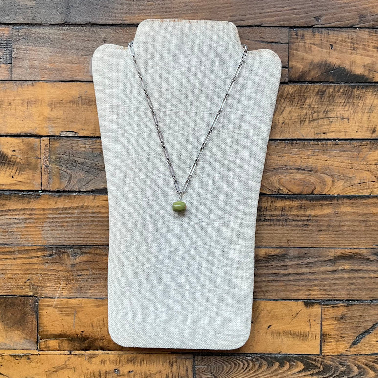 Olive Silver Necklace - Kate Buuck
