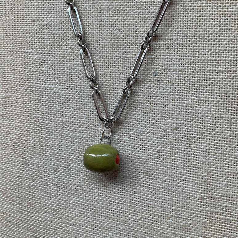 Olive Silver Necklace - Kate Buuck