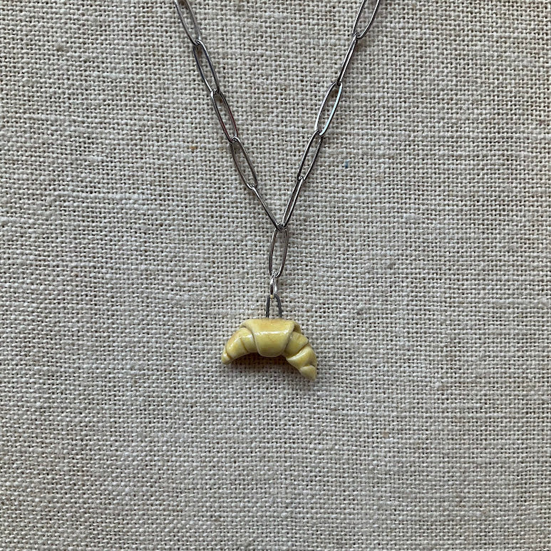 Croissant Silver Necklace - Kate Buuck