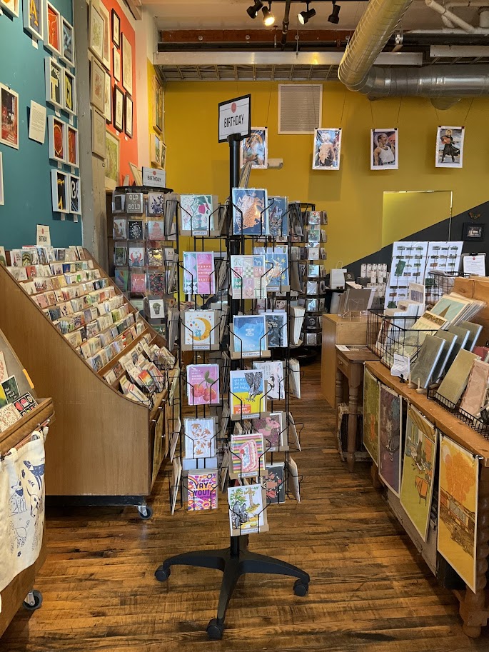 Fixtures - Black Card Spinner with Wheels (holds 72 designs)