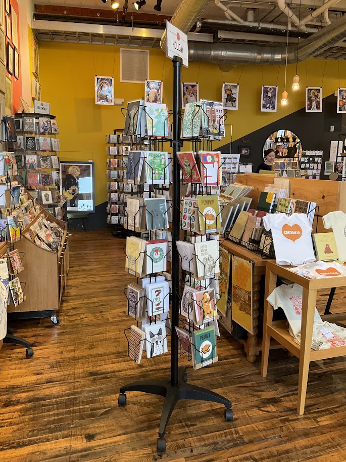 Fixtures - Black Card Spinner with Wheels (holds 72 designs)