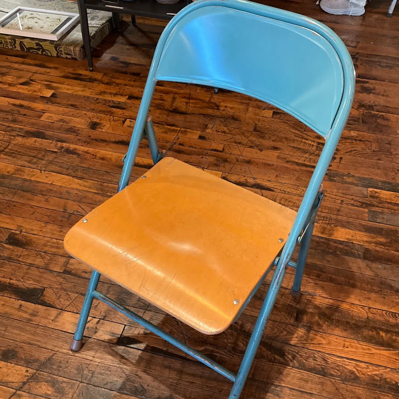 Fixtures - Folding Chairs